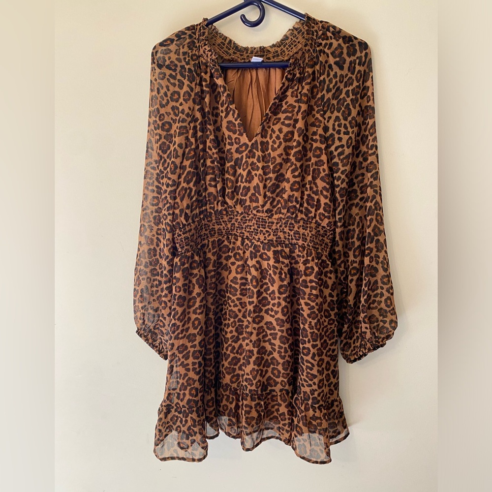 Women’s Size M Old Navy Leopard Dress